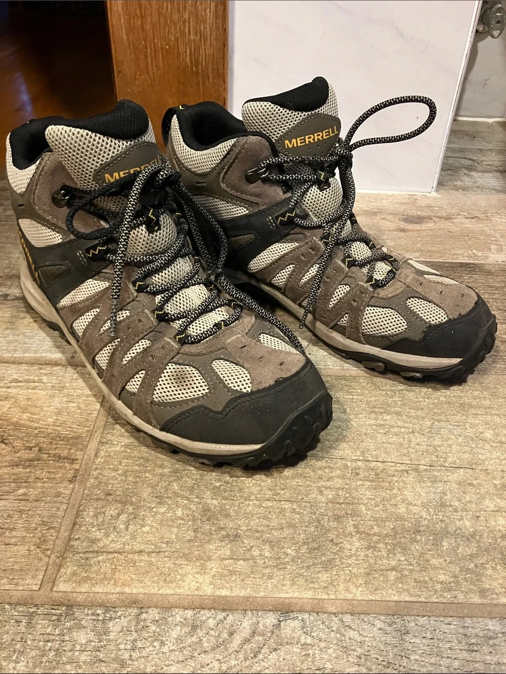 Merrell Accentor 3 Mid MENS HIKING BOOTS 10.5